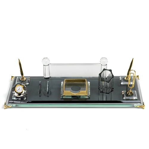 5445-SFF Kristal Masa İsimliği