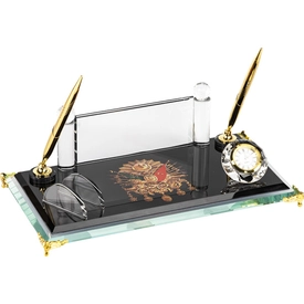 Kristal Masa İsimliği